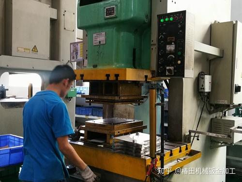 選擇中山機(jī)柜加工廠為電子產(chǎn)品制造服務(wù)的核心優(yōu)勢(shì)